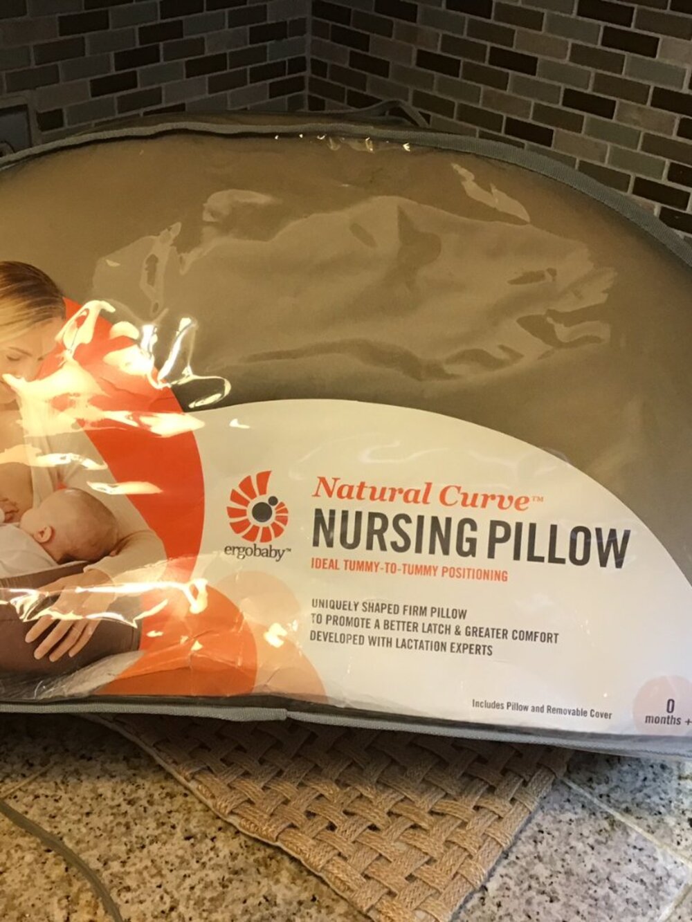 NIP Ergobaby Natural Curve Nursing Pillow